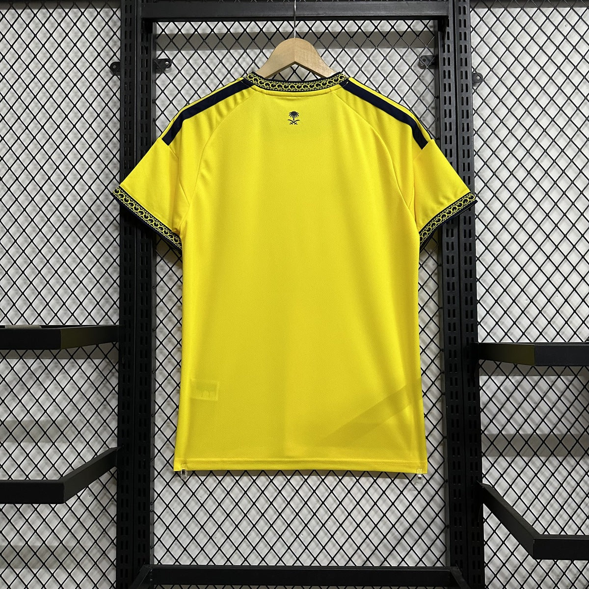 Jersey Al Nassr 2026-27 Local amarillo, foto 2 de 8