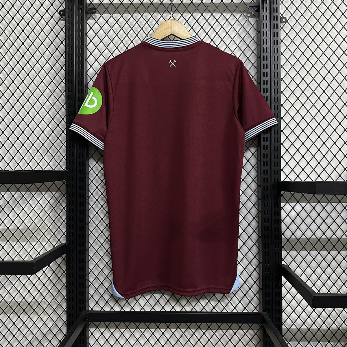 Jersey West Ham United 2025-26 Local rojo, foto 2 de 8