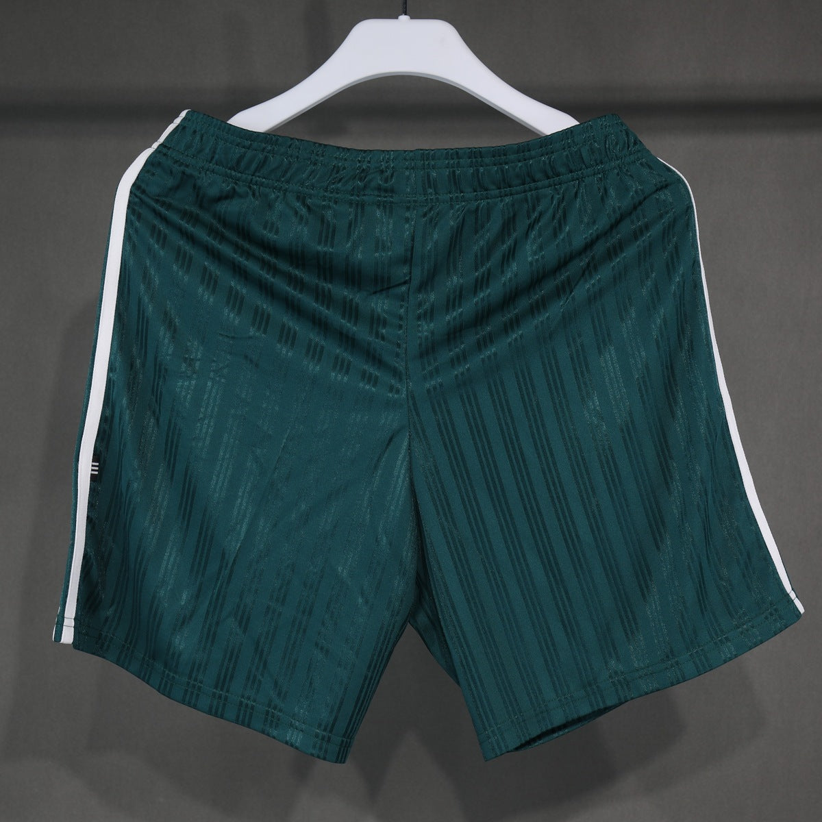 Short Liverpool adidas 1995 Verde, foto 2 de 4