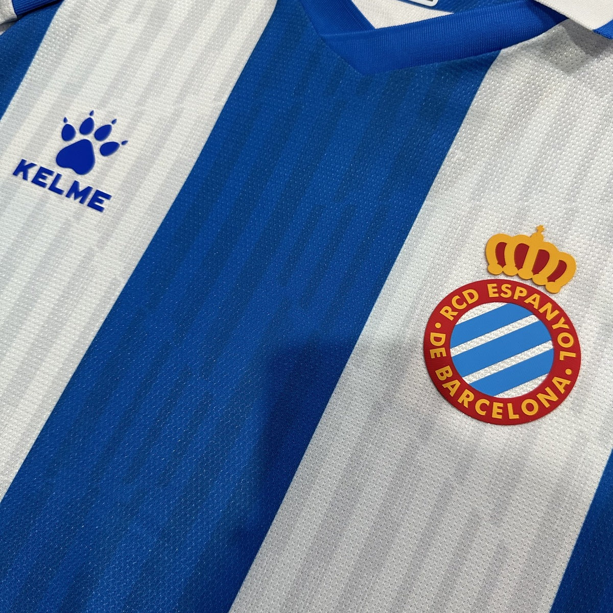 Jersey Espanyol 2025-26 Local blanco, foto 3 de 9