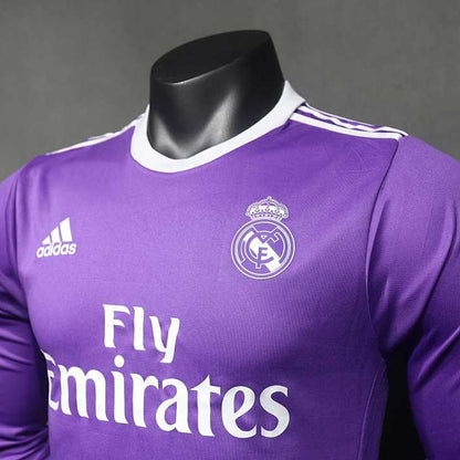 Jersey Real Madrid 2016-17 Visitante morado, foto 4 de 12