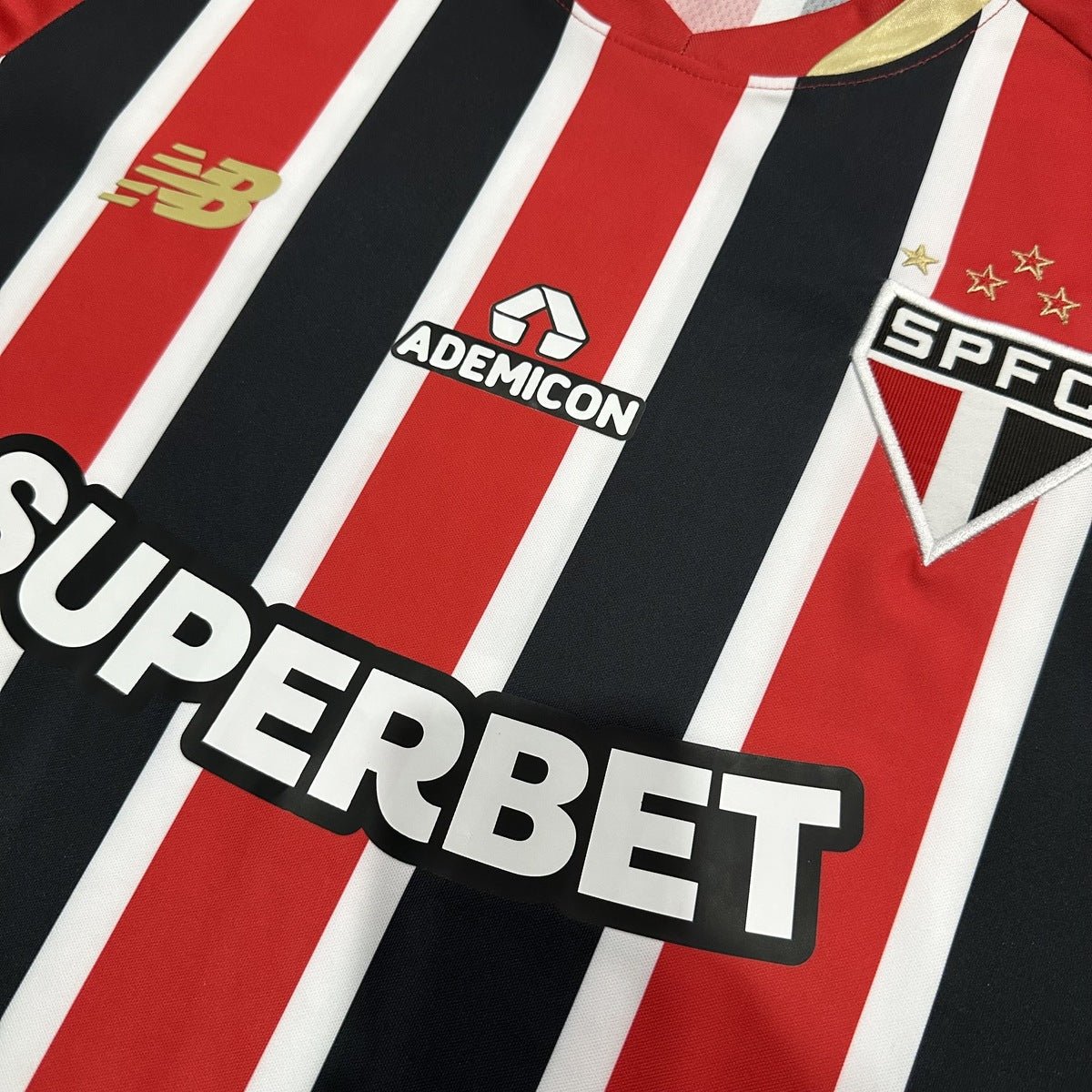 Jersey São Paulo 2025-26 Visitante rojo, foto 3 de 10