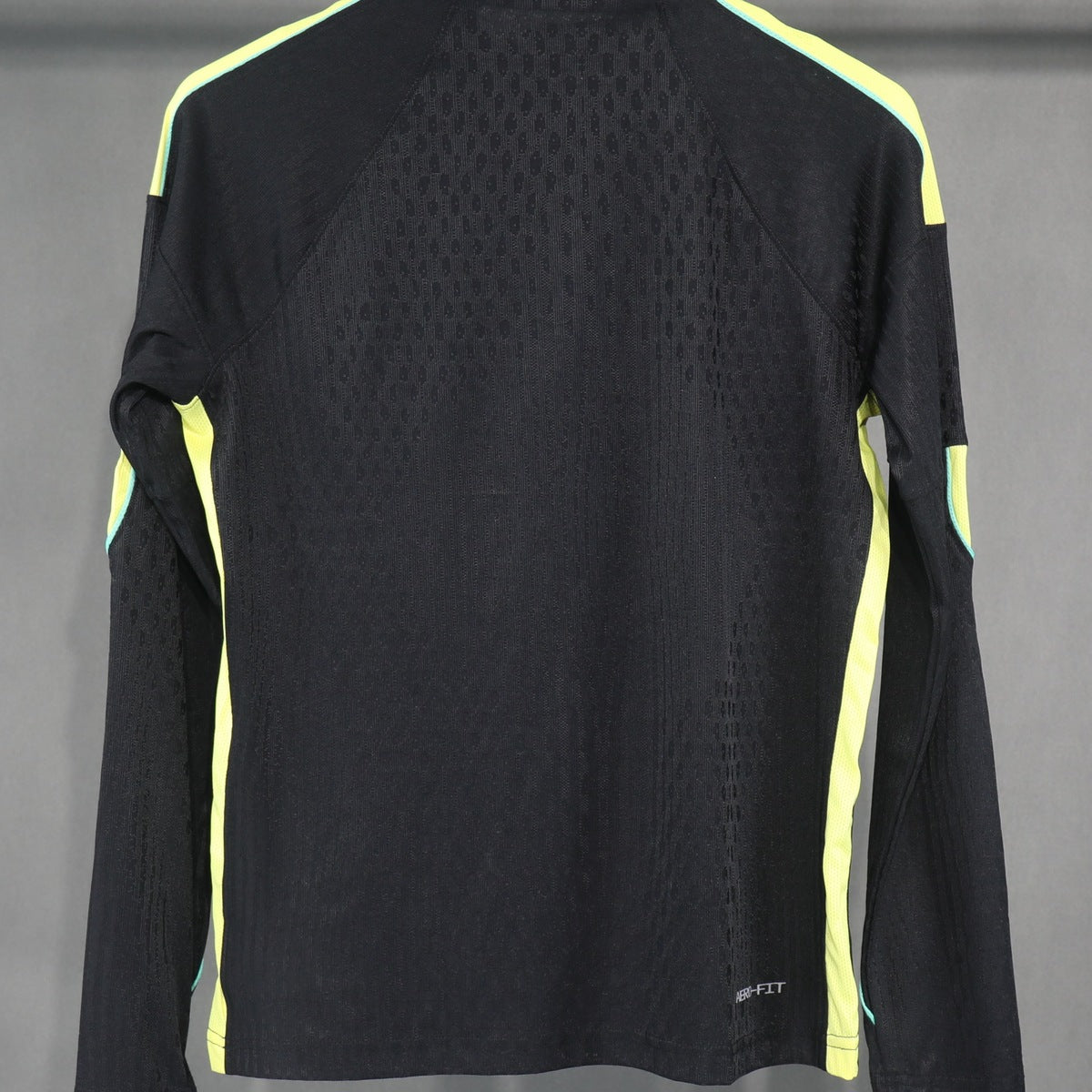 Top de Entrenamiento Medio Cierre Brasil Nike 2026 Negro, foto 4 de 6