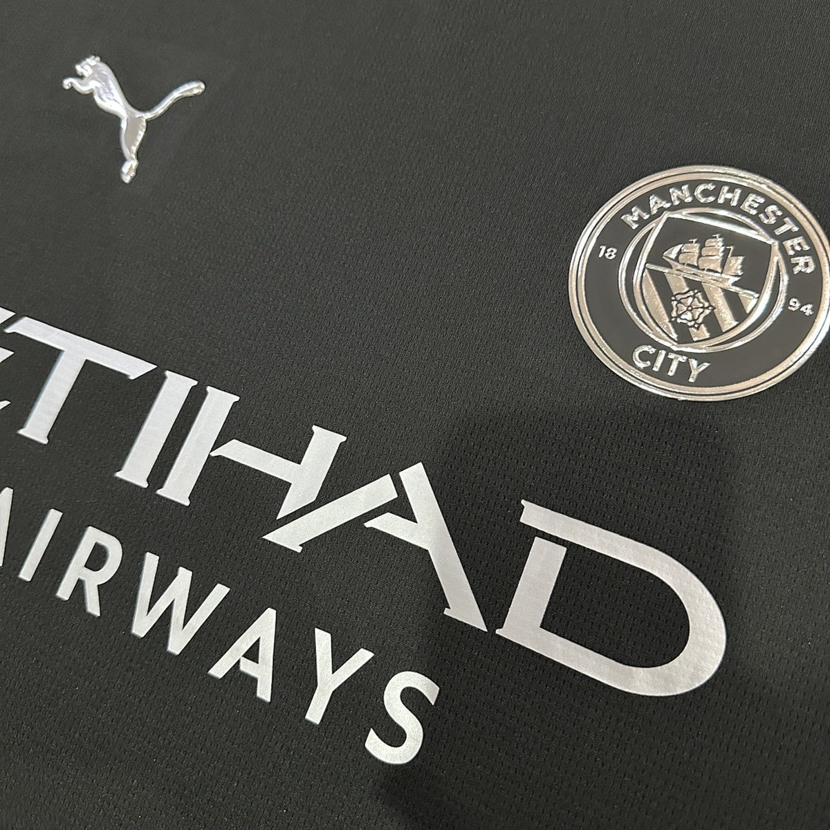 Jersey Manchester City 2025-26 Visitante negro, foto 3 de 8