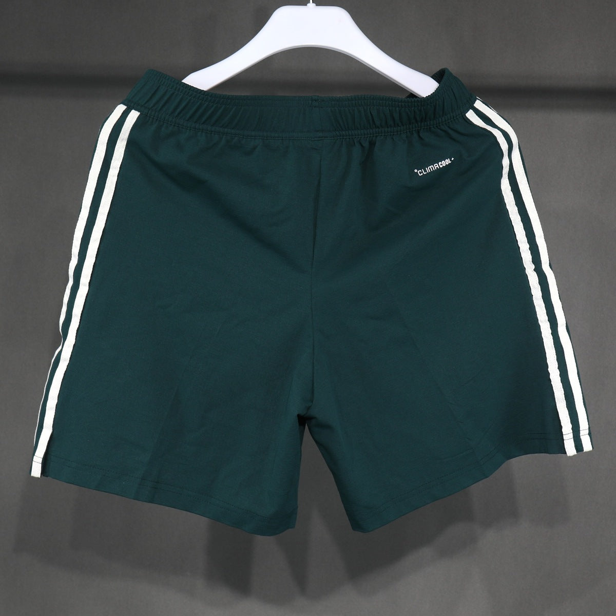 Short Real Madrid adidas 2026 Visitante verde, foto 3 de 7