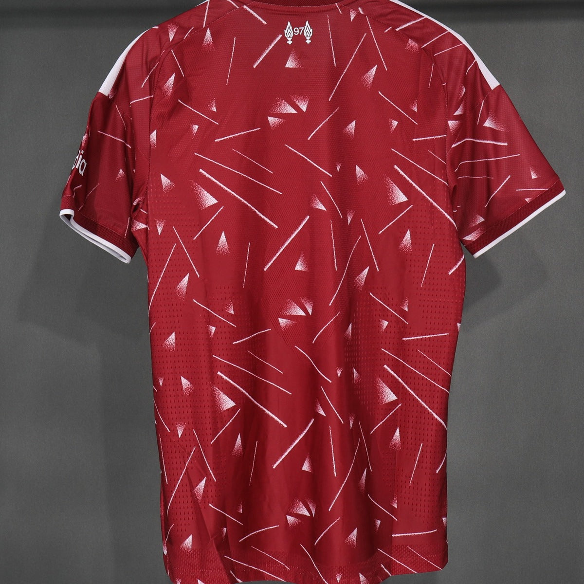 Jersey Liverpool 2026-27 Local rojo, foto 3 de 4