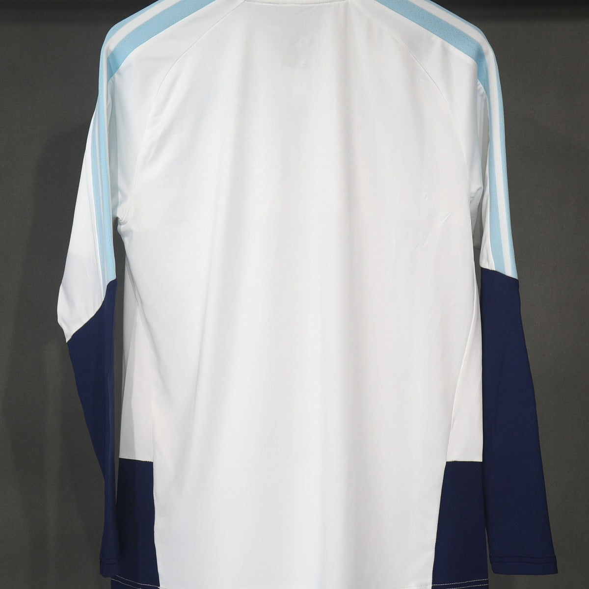 Top de Entrenamiento Medio Cierre Argentina adidas 2026 Blanco, foto 2 de 5