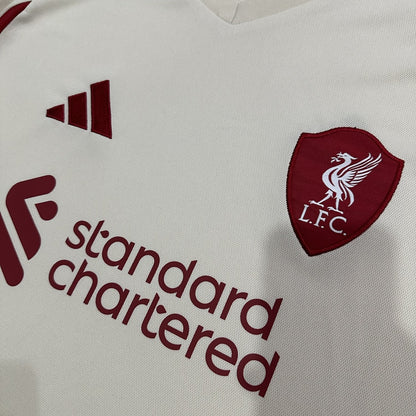 Jersey Liverpool 2025-26 Visitante beige, foto 3 de 7