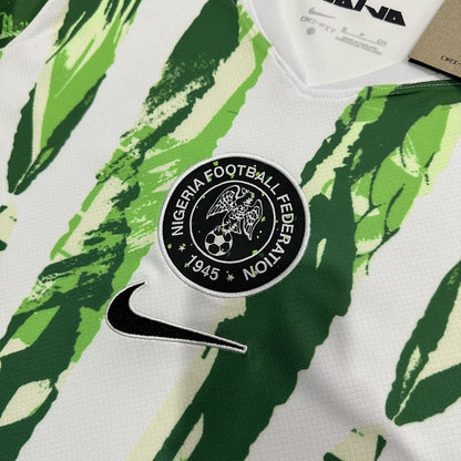 Jersey Nigeria 2025 Visitante blanco, foto 3 de 6