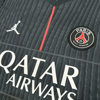 Jersey Paris Saint-Germain 2025-26 Cuarto Uniforme negro, foto 4 de 9