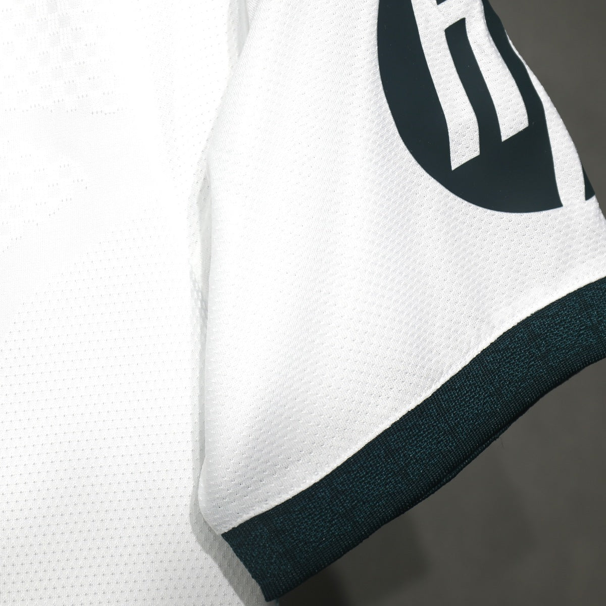 Jersey Real Madrid 2026-27 Local blanco, foto 4 de 9