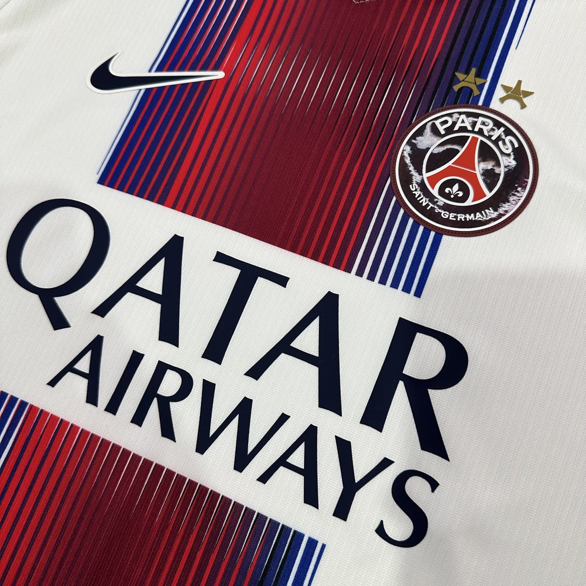 Jersey Paris Saint-Germain 2026-27 Visitante 2 Estrellas blanco, foto 3 de 8