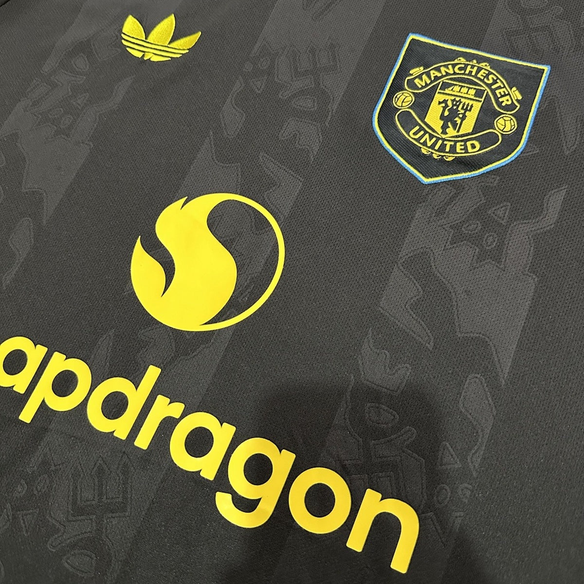 Jersey Manchester United 2025-26 Tercero negro, foto 3 de 7