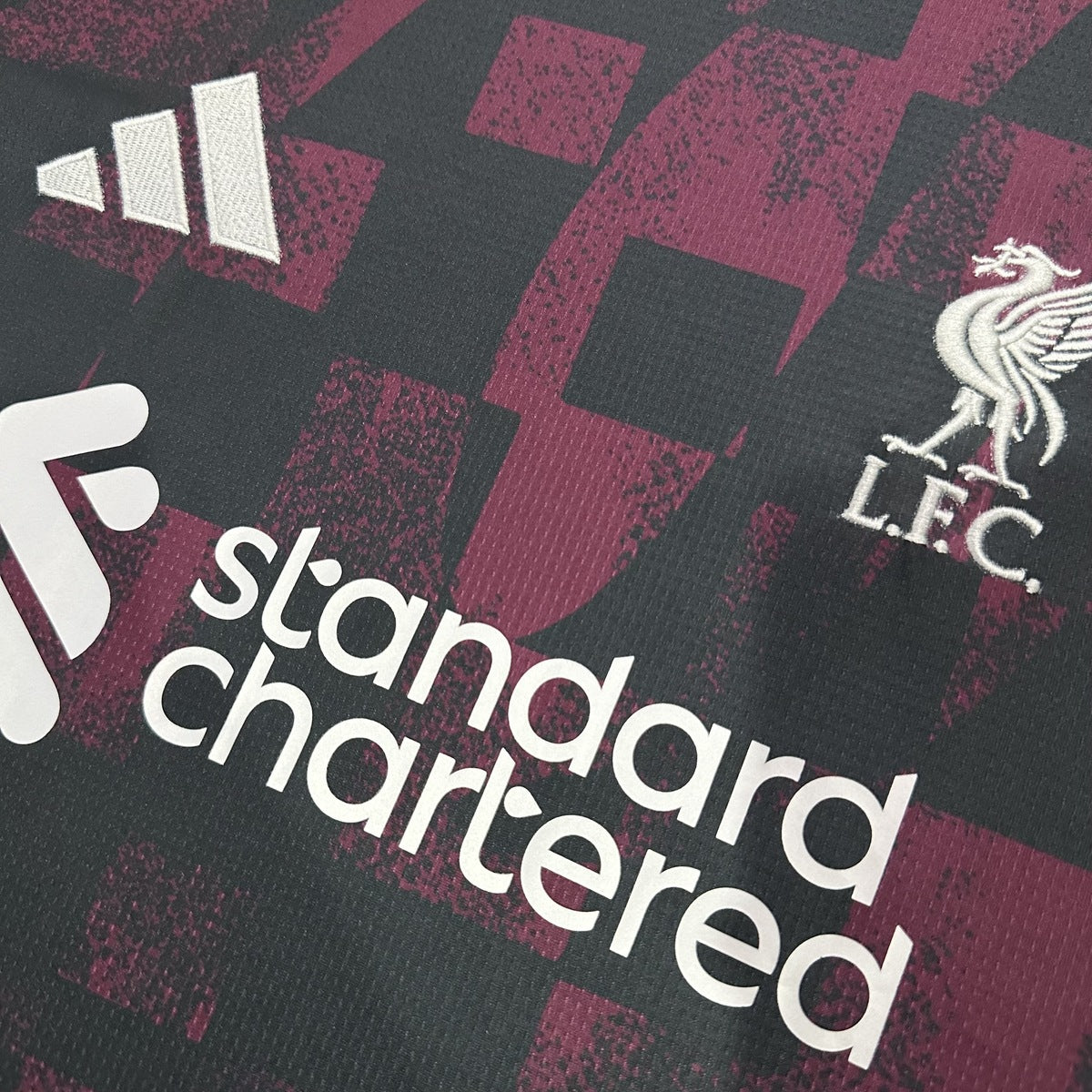 Jersey Liverpool 2026-27 Tercero negro, foto 3 de 8