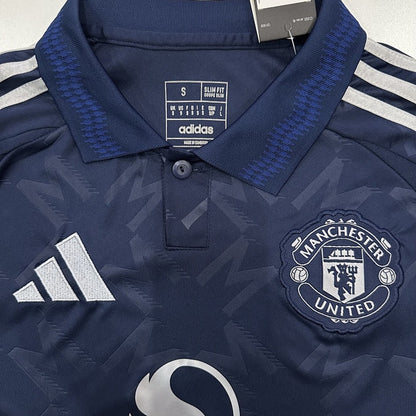 Jersey Manchester United 2024-25 Visitante azul marino, foto 3 de 5