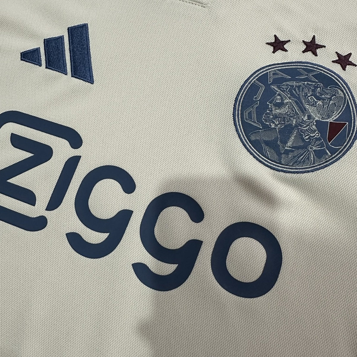 Jersey Ajax 2025-26 Tercero beige, foto 3 de 8