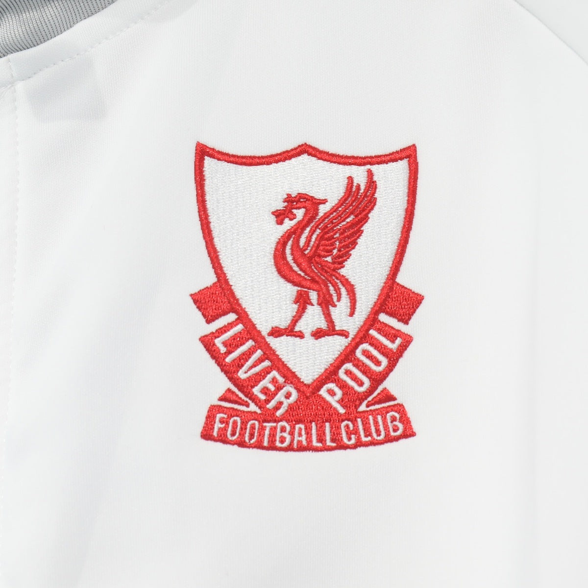 Chamarra Liverpool adidas Retro 2026 Gris, foto 4 de 5