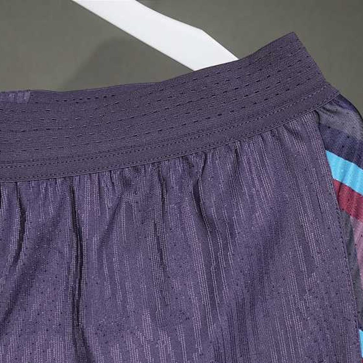 Short Inglaterra Nike 2024 Visitante morado, foto 4 de 4