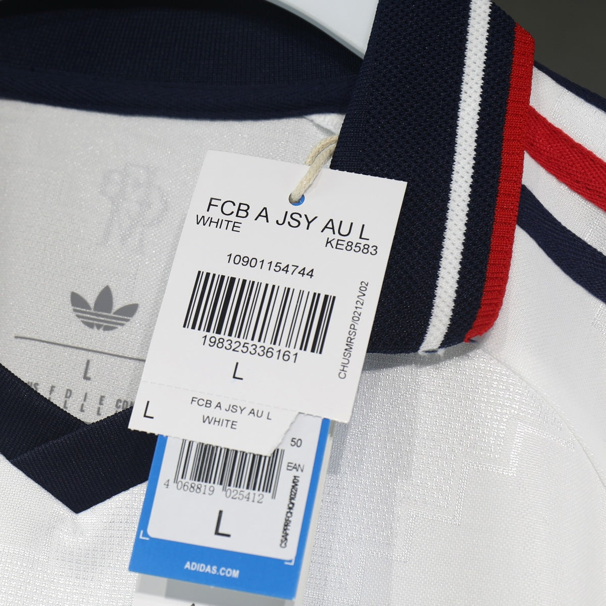 Jersey Bayern Múnich 2026-27 Visitante blanco, foto 4 de 7