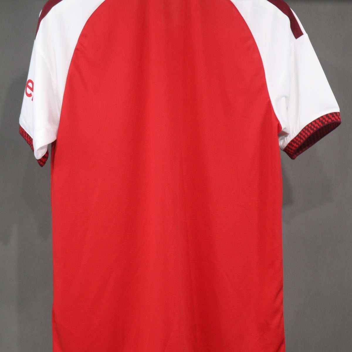 Jersey Arsenal 2026-27 Local rojo, foto 3 de 6