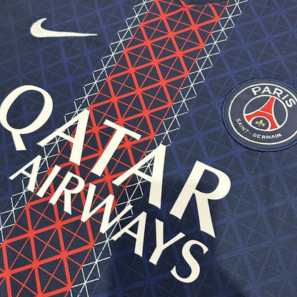 Jersey Paris Saint-Germain 2025-26 Local azul marino, foto 3 de 6