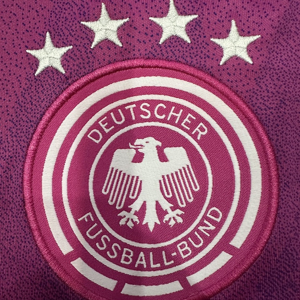 Jersey Alemania 2024 Visitante rosa, foto 4 de 6