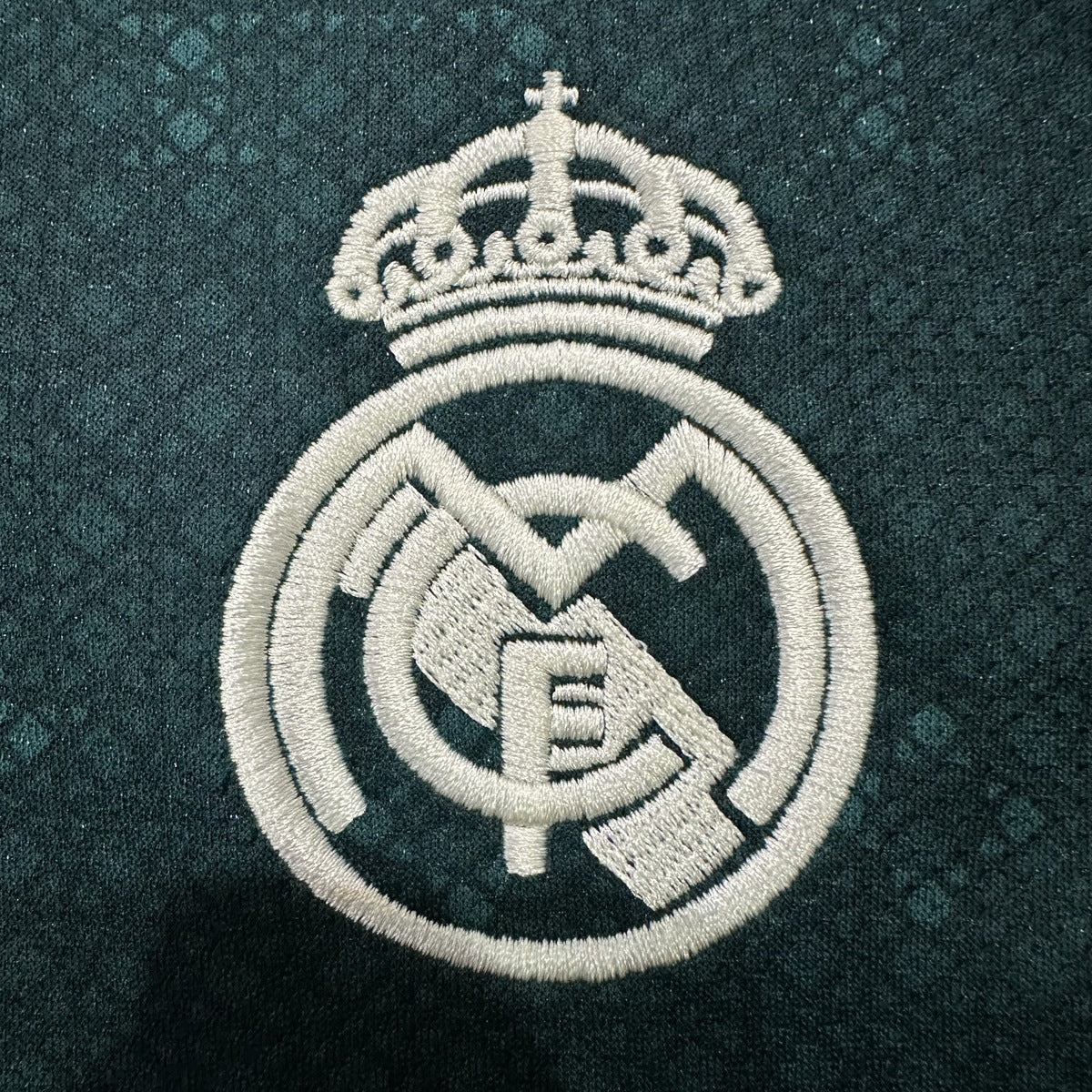 Jersey Real Madrid 2026-27 Visitante verde, foto 4 de 8