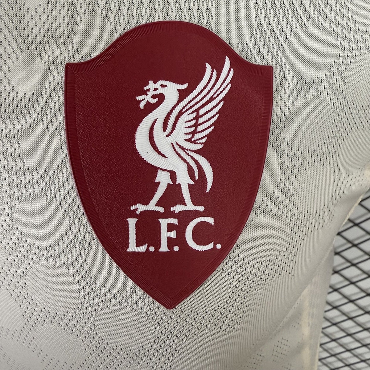 Jersey Liverpool 2025-26 Visitante beige, foto 5 de 9