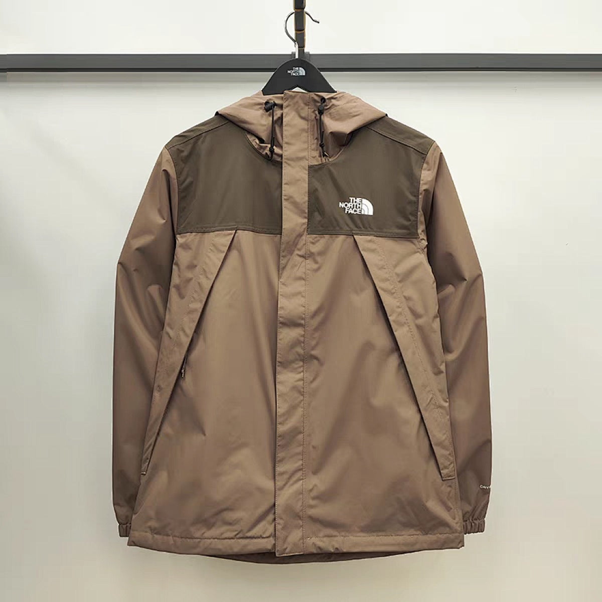 Chamarra The North Face Impermeable de Paneles negro, foto 5 de 10