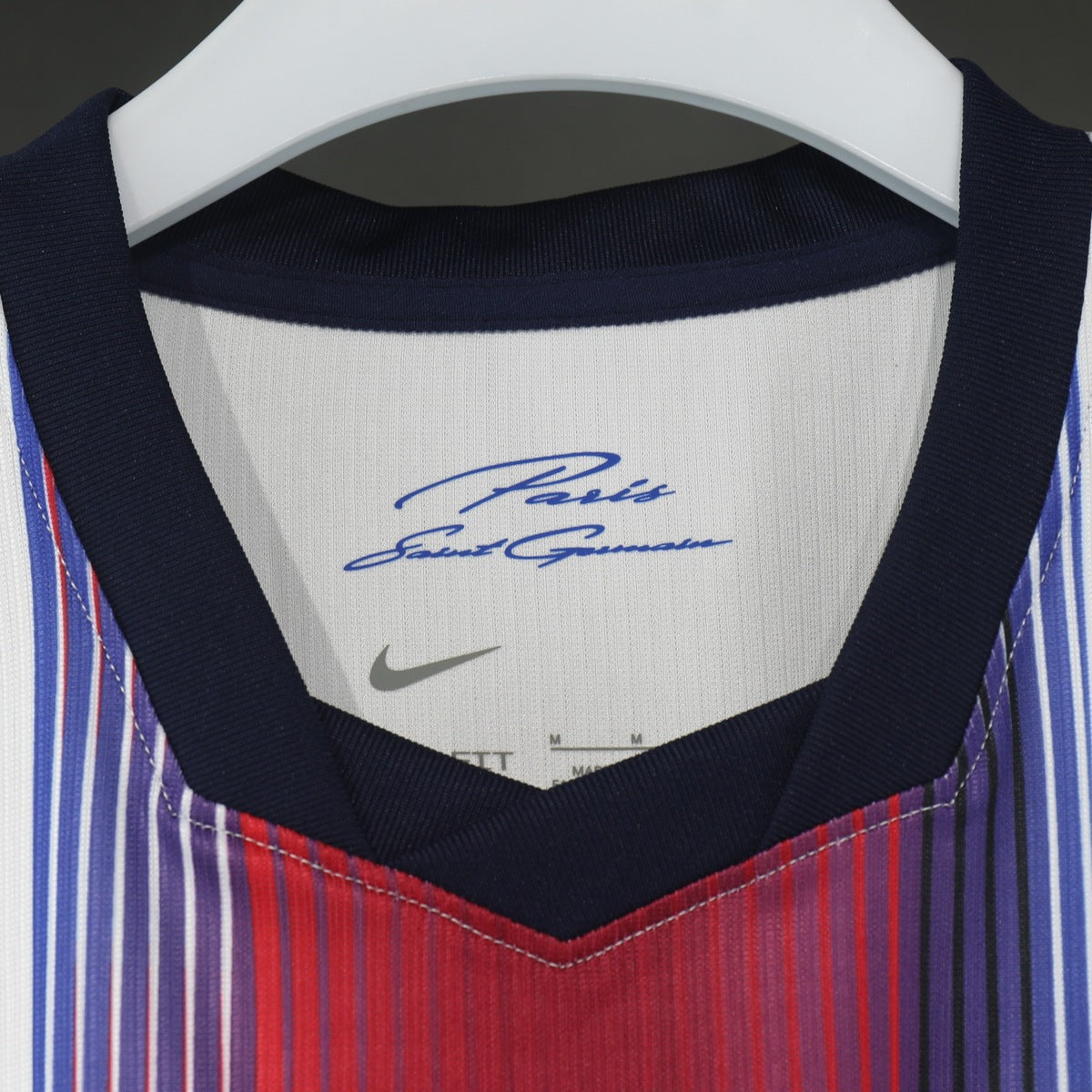 Jersey Paris Saint-Germain 2026-27 Visitante blanco, foto 4 de 6