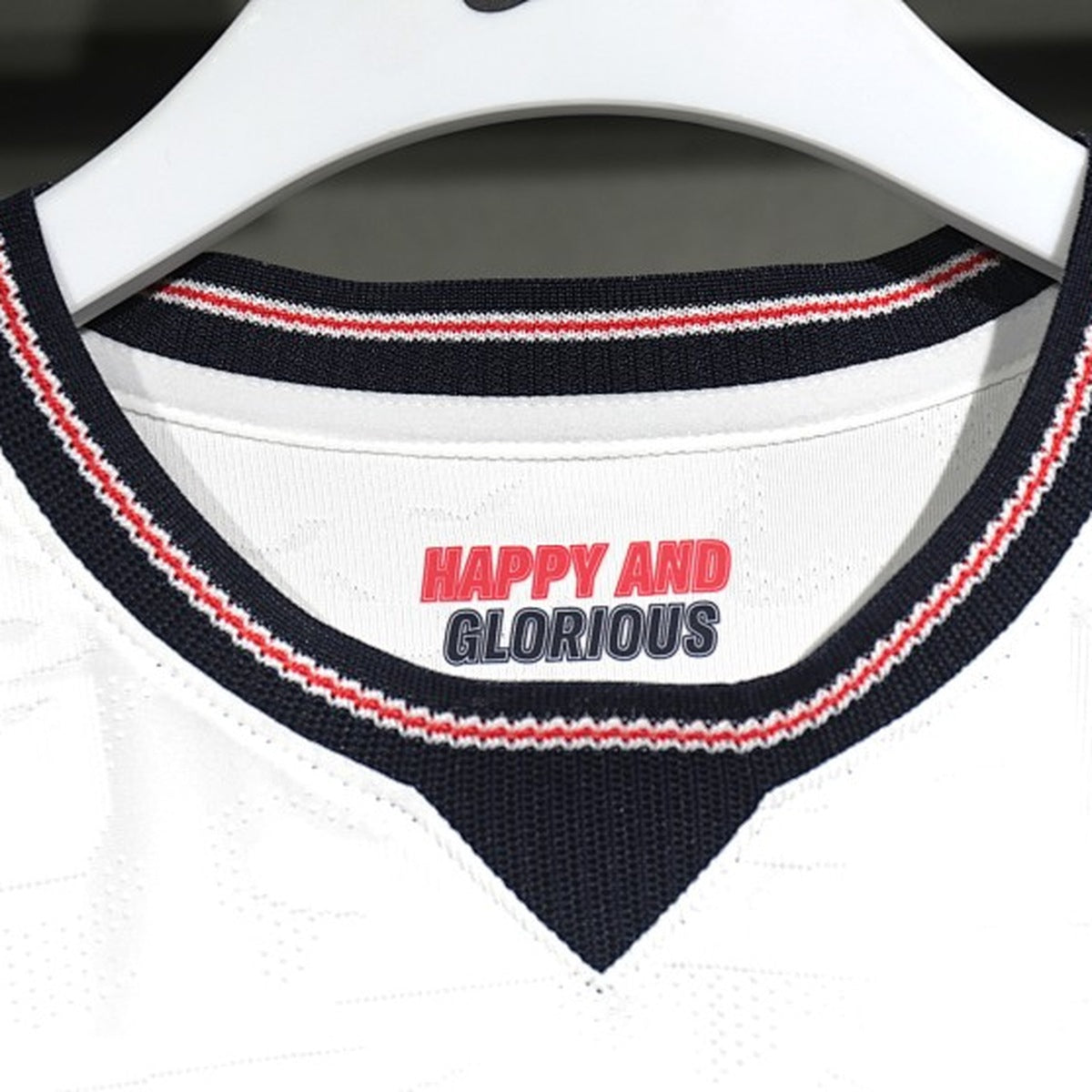 Jersey Inglaterra 2026 Local blanco, foto 5 de 7