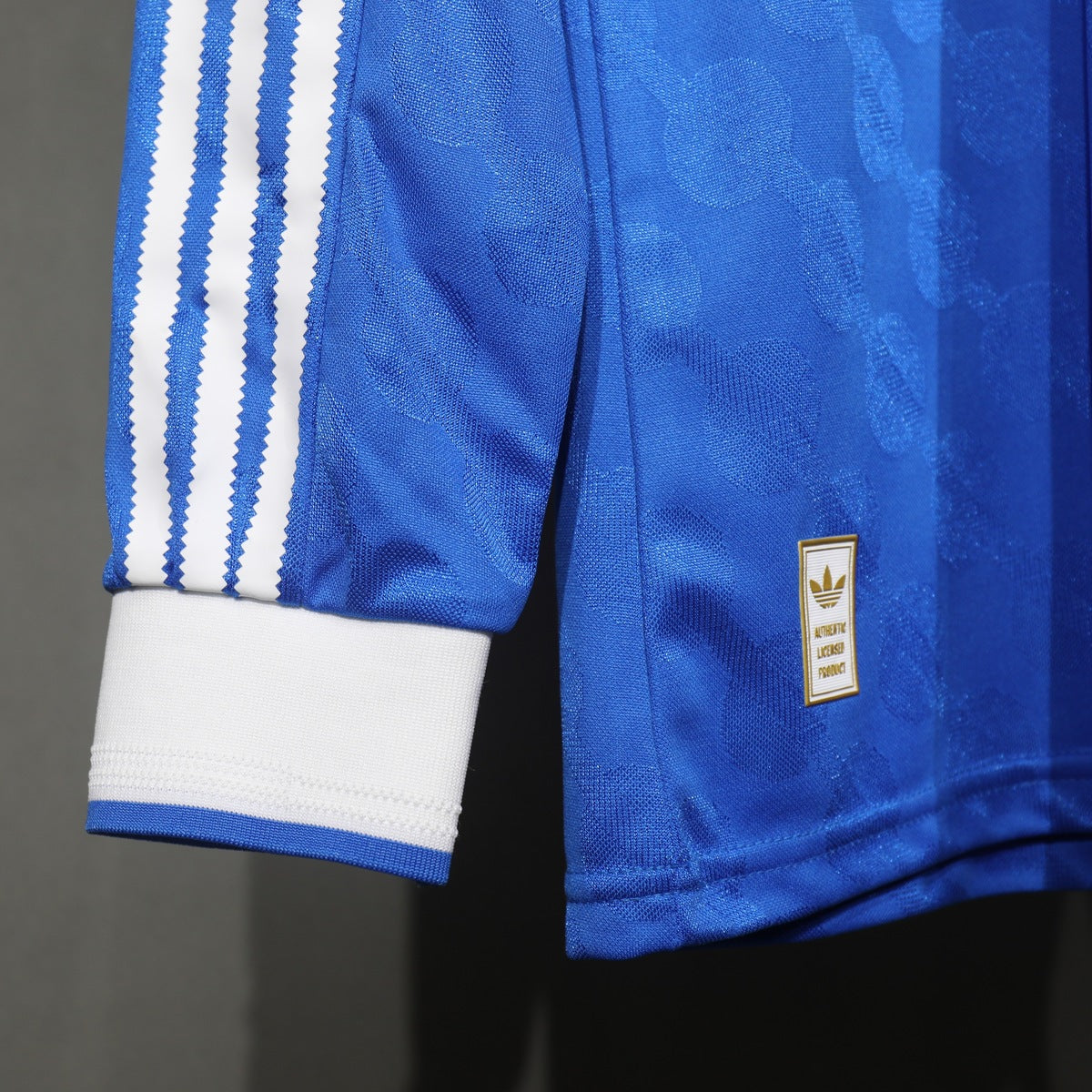 Jersey Real Madrid 2025-26 Tercero azul, foto 5 de 6