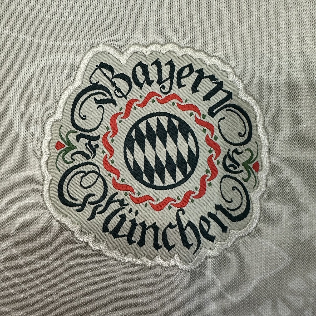 Jersey Bayern Múnich 2025-26 Local beige, foto 4 de 8