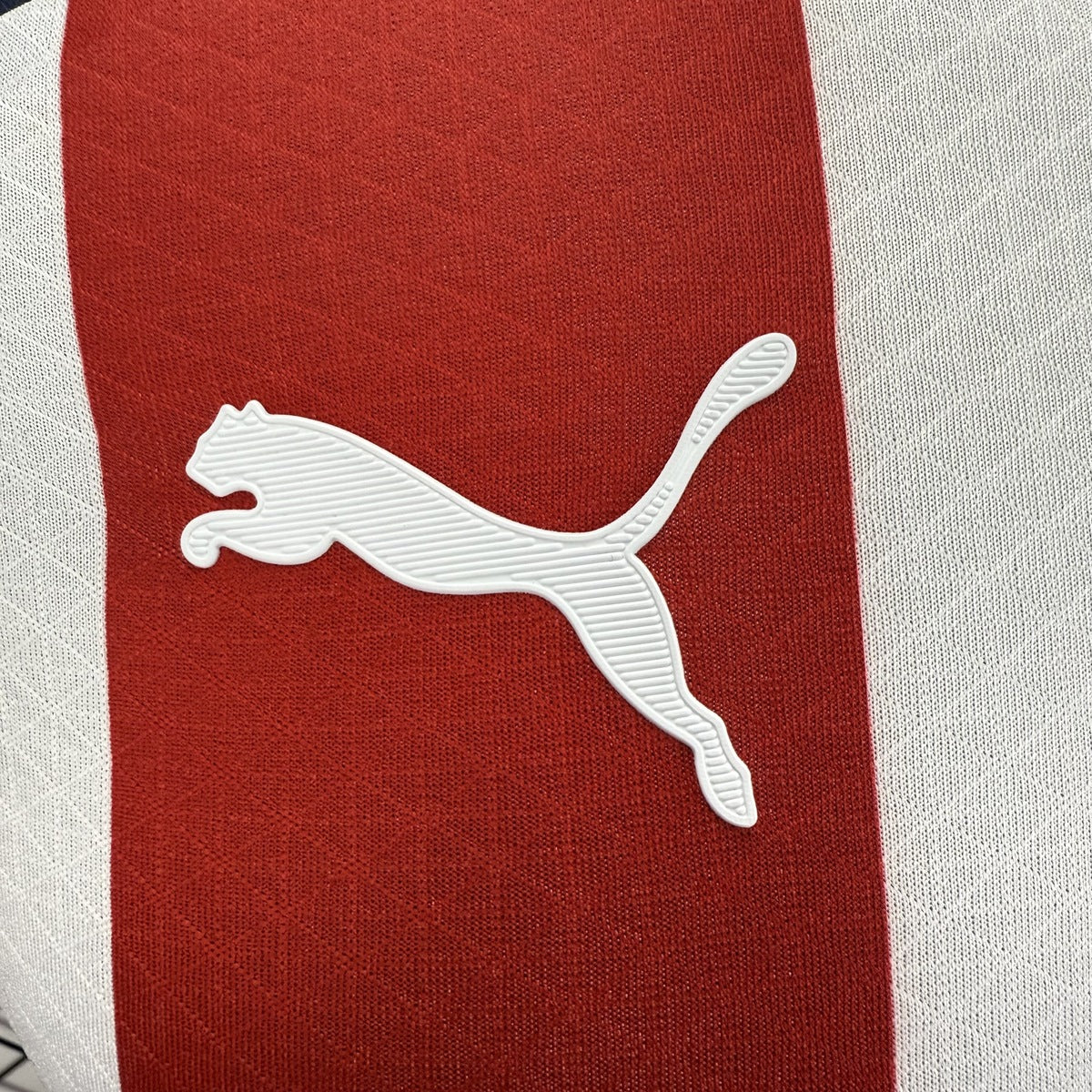 Jersey Chivas Guadalajara 2025-26 Local rojo, foto 5 de 10