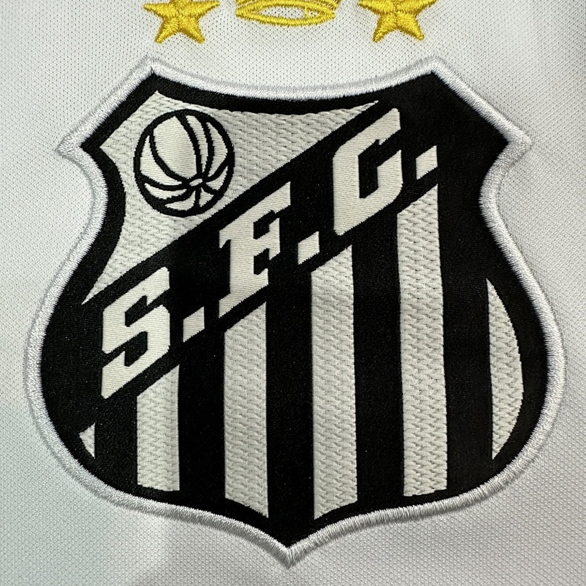Jersey Santos do Brasil FC 2024-25 Local blanco, foto 4 de 8