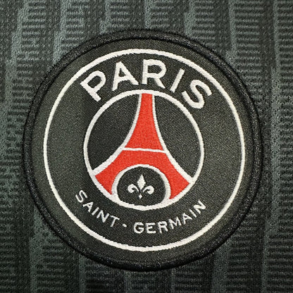 Jersey Paris Saint-Germain 2025-26 Cuarto Uniforme negro, foto 5 de 9