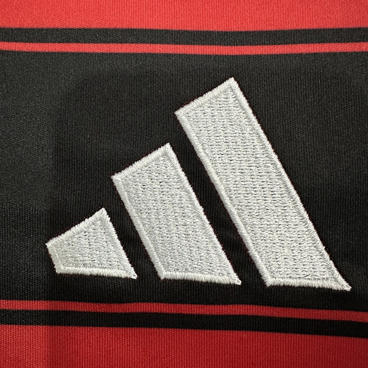 Jersey Flamengo 2025-26 Local negro, foto 4 de 5