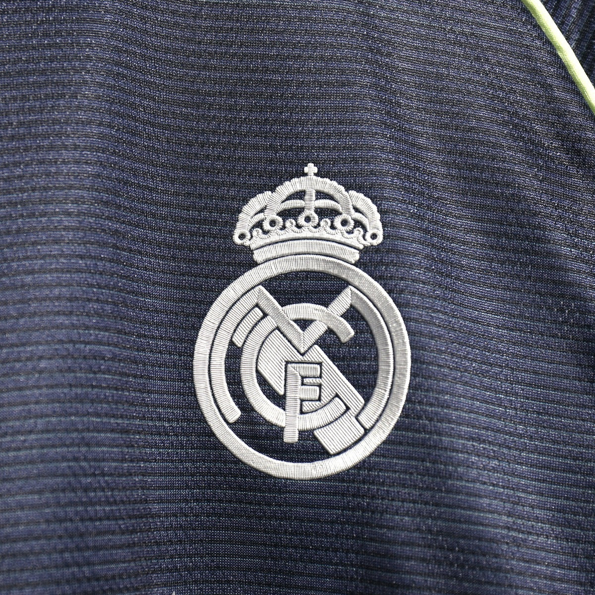 Jersey Real Madrid 2025-26 Visitante azul marino, foto 5 de 6