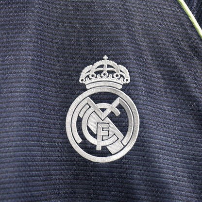 Jersey Real Madrid 2025-26 Visitante azul marino, foto 5 de 6