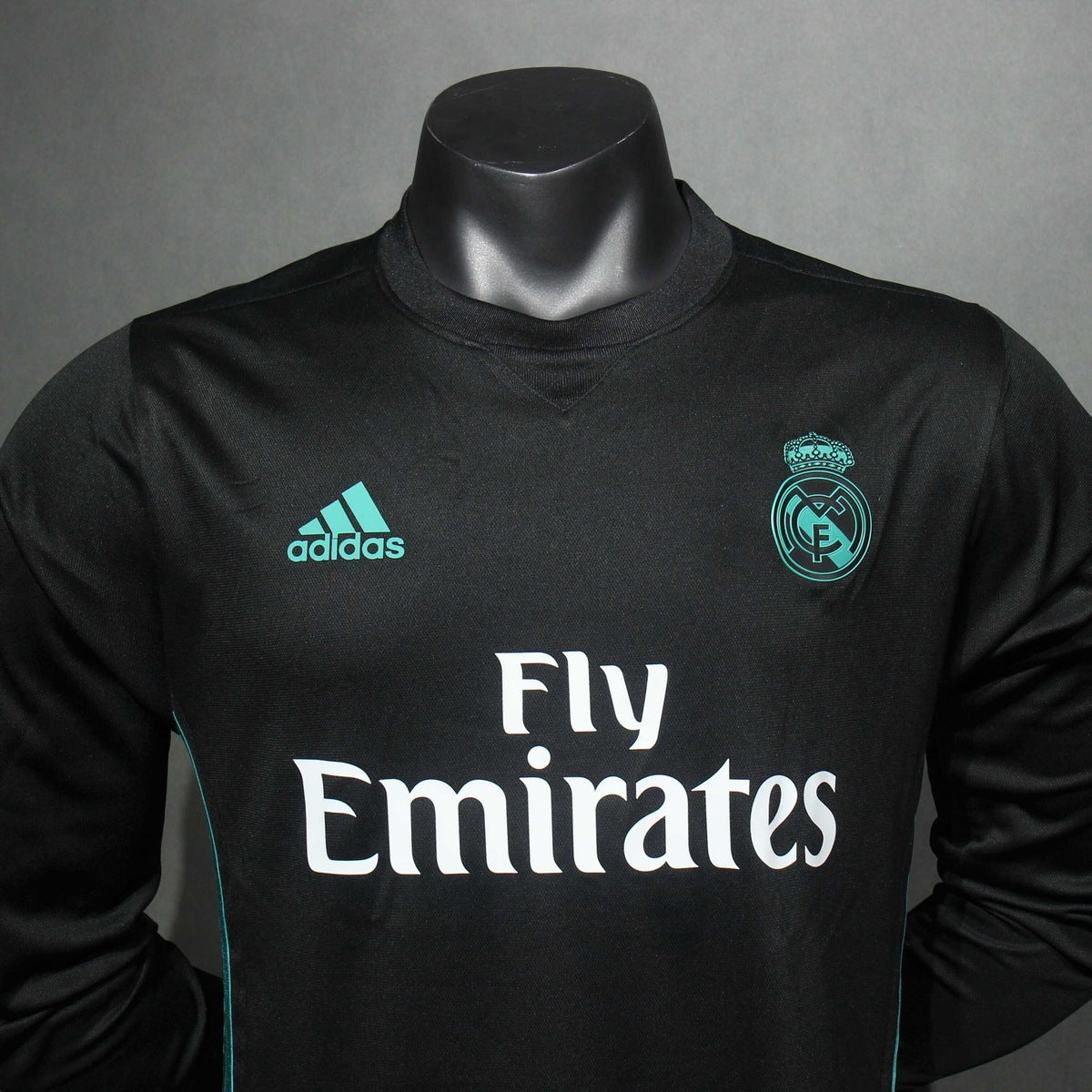 Jersey Real Madrid 2017-18 Visitante negro, foto 5 de 5