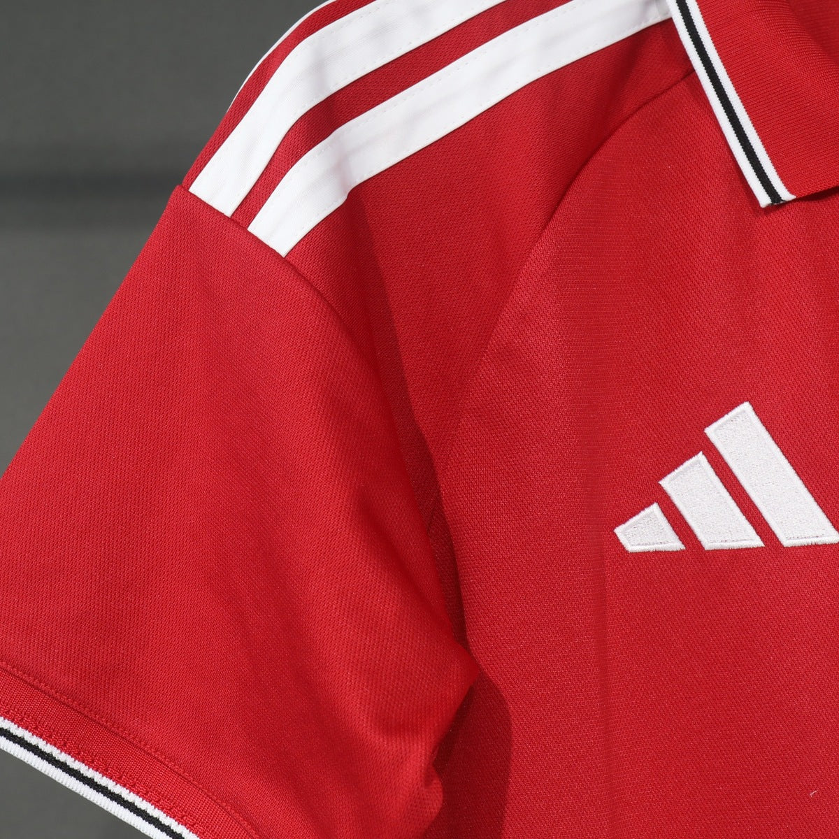 Jersey Manchester United 2026-27 Local rojo, foto 5 de 7