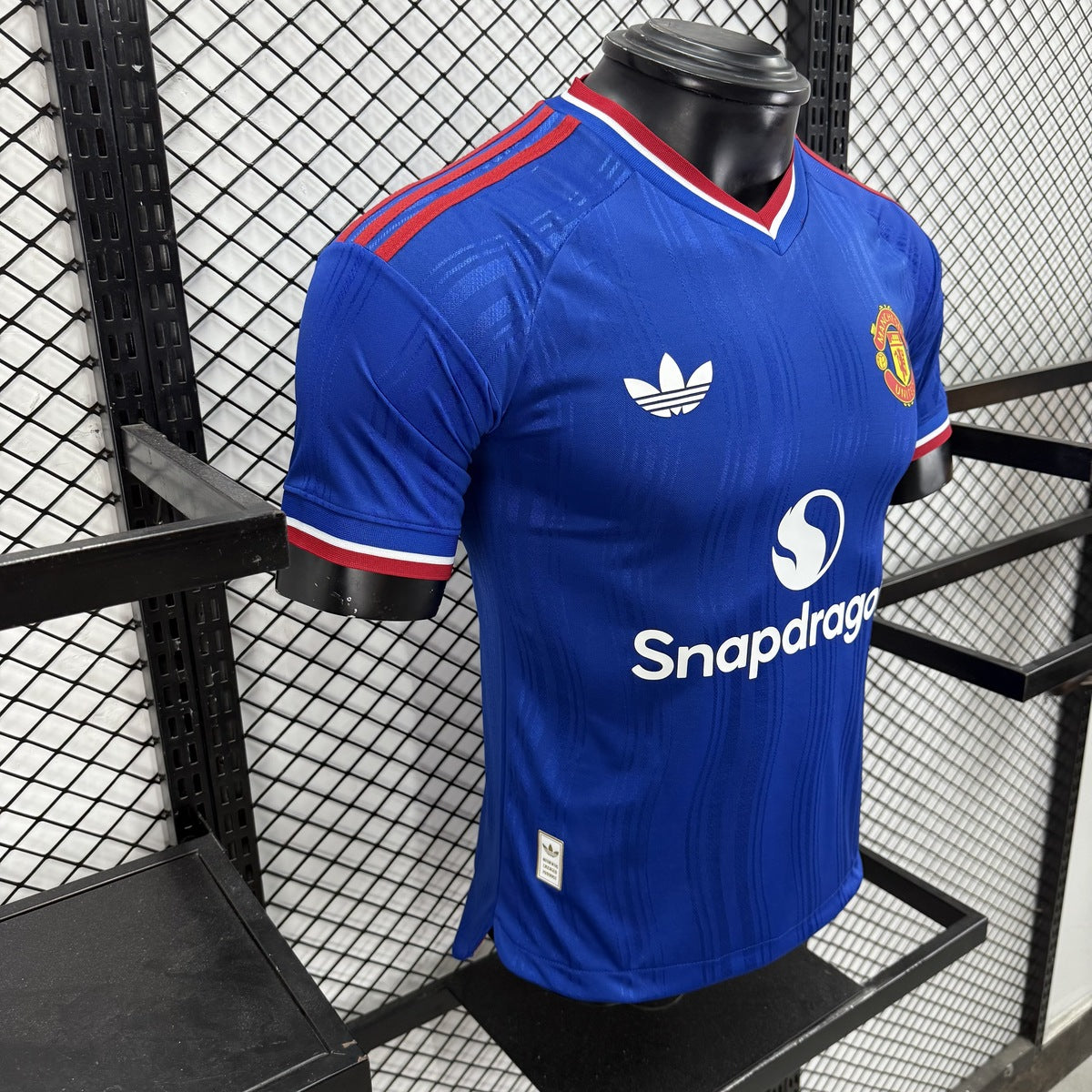 Jersey Manchester United 2026-27 Visitante azul, foto 6 de 9
