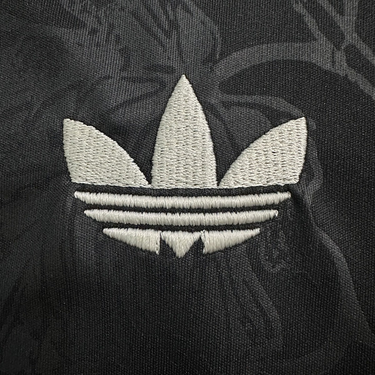 Jersey Juventus 2025-26 Tercero negro, foto 5 de 6