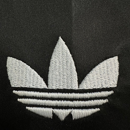 Jersey Real Madrid 2025-26 Portero negro, foto 5 de 7