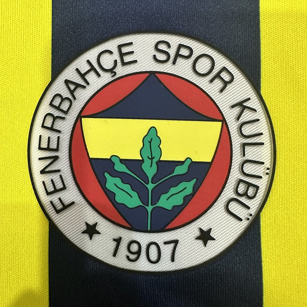 Jersey Fenerbahçe 2025-26 Local amarillo, foto 5 de 8