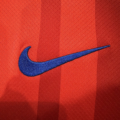 Jersey Paris Saint-Germain 2025-26 Tercero rojo, foto 5 de 8