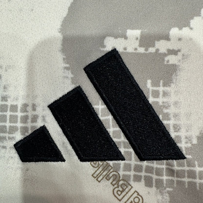 Jersey New York Red Bulls 2025-26 Visitante beige, foto 5 de 6