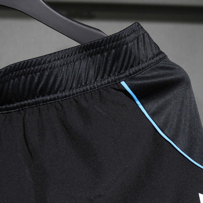 Short Newcastle United adidas 2025 Local negro, foto 3 de 5