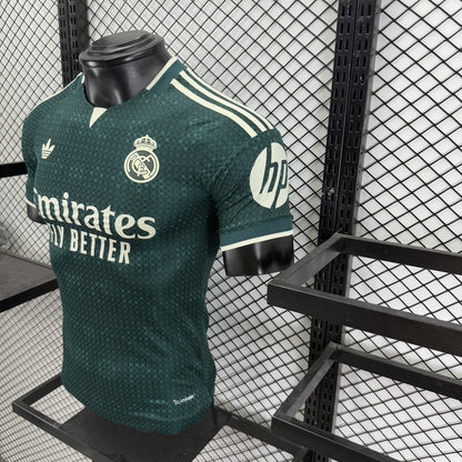 Jersey Real Madrid 2026-27 Visitante verde, foto 6 de 9