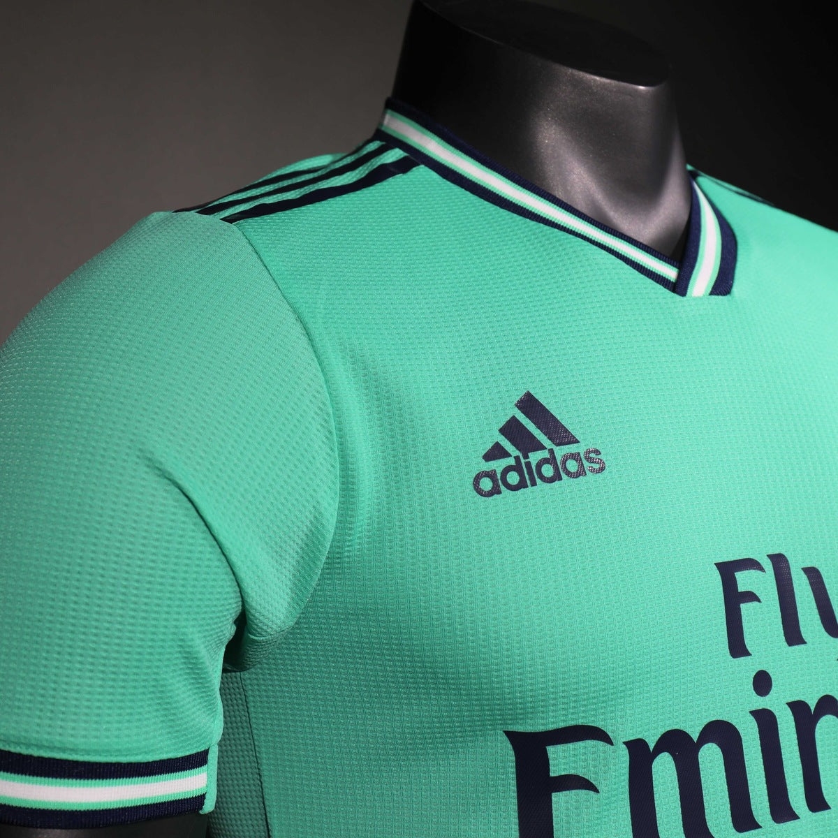 Jersey Real Madrid 2019-20 Tercero verde, foto 2 de 10